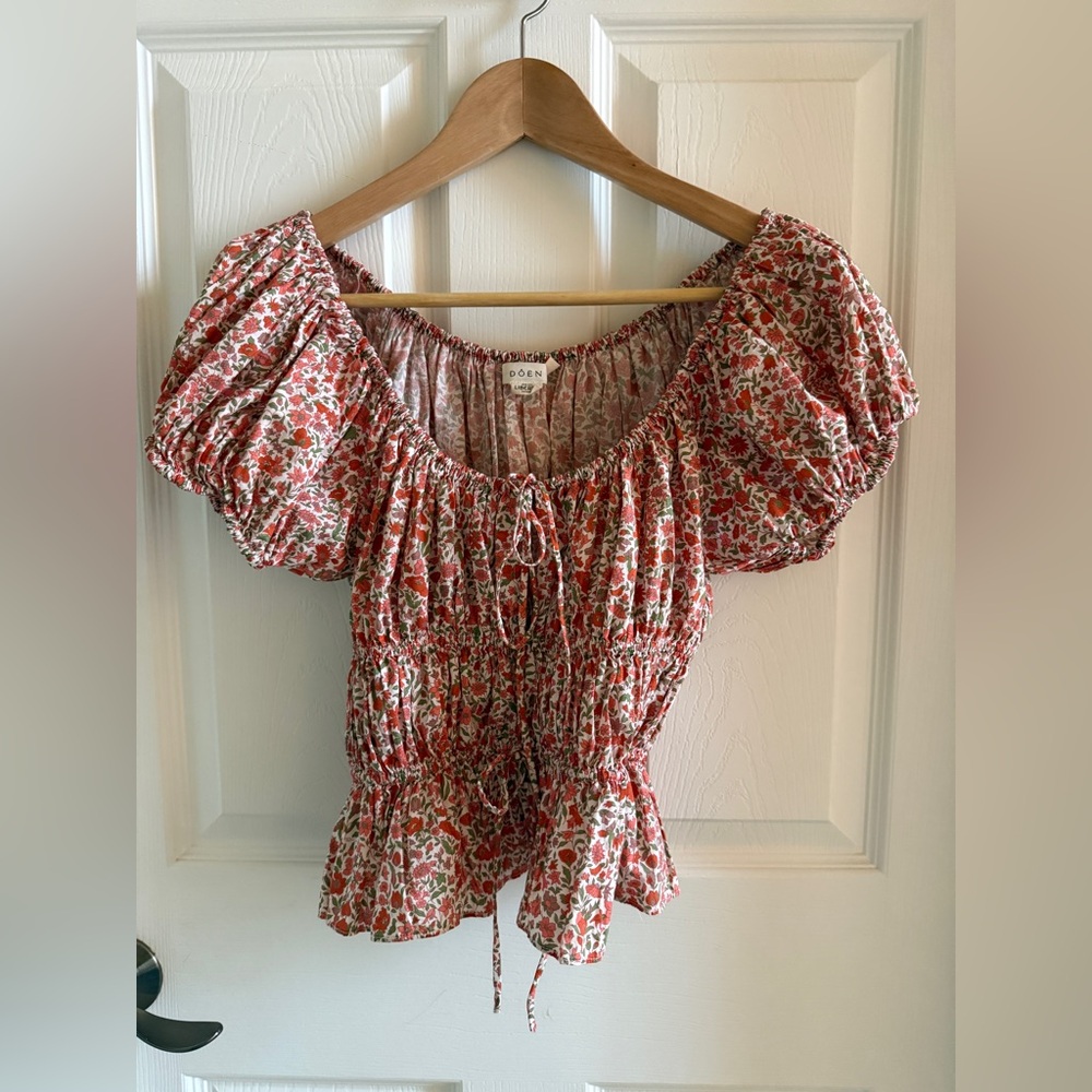 Doen Adie top in Coral Poppy Bell Floral Liberty Print size S